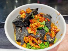 -黑色经典臭豆腐·湖南特产(步行街店)