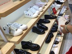 -hotwind热风(国际商场店)