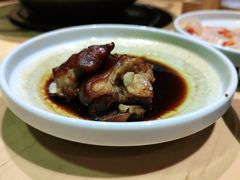 -野山舂·贵州现舂酸汤火锅(鸿通城店)