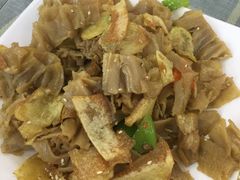 -天天向上素食餐厅(五台山店)