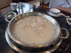 -老来福·非遗酸汤兔(凯旋路店)