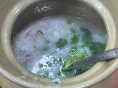 -先鲜鲫鱼粥