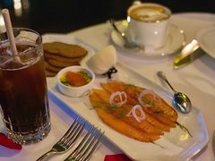 温热烟熏三文鱼-壳里西餐厅Coquille Seafood Bistro(蒙自路店)