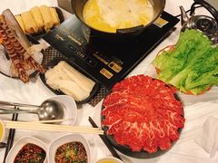 -鲜入围煮花胶鸡海鲜火锅