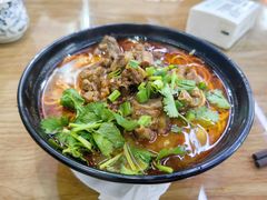 招牌牛肉面-耙豌豆重庆小面