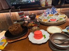 -包整·丝娃娃(甲秀楼景观店)