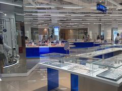 -优购镜仓(黄岛吾悦店)