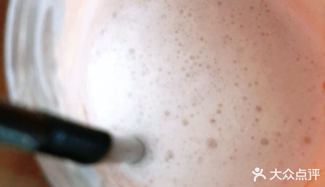 一分钟搞定【草莓奶茶】