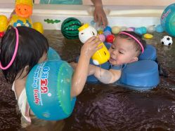 -欢乐悠游婴儿游泳(金碧花园店)