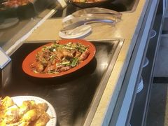 -大中华希尔顿酒店-念自助餐·嗨啤·小龙虾