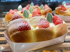 草莓布里欧面包-85度C(上海兰溪二店)