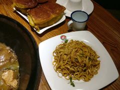 -咱屯子铁锅炖直营店(南湖大路店)
