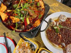 -老闵田螺馆·南昌特色小炒(梦时代店)