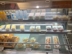 面包甜点陈列柜-仟吉(虎泉店)