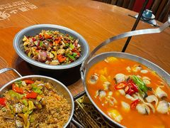 -老滇山寨•云南特色菜•地方菜•民族风情歌舞表演(金碧店)