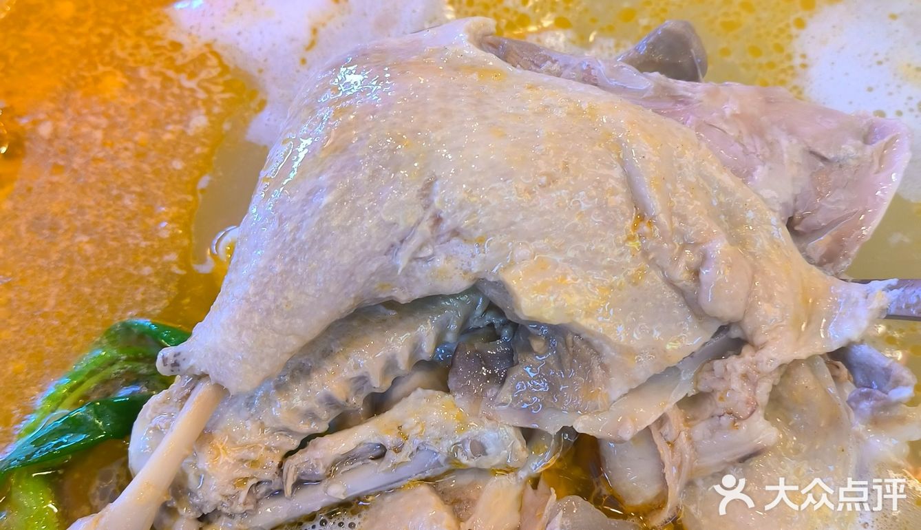 百吃不厌的铜夫子酸汤鸭煲🌺