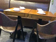 卡座-周鱼小馆石锅酸菜鱼(活力汇店)