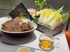 -红鼎豆捞·非遗鲍皇汤火锅(宝丰路店)