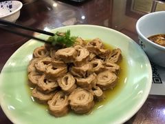 -老憨猪蹄(山大南路店)