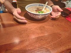 -鑫花溪牛肉米粉(东环大润发店)