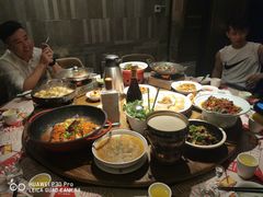 -爱碗亭·鲜炒湖南菜(壹城中心店)