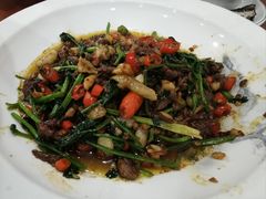 -湖南人家湘菜馆(镇江路店)