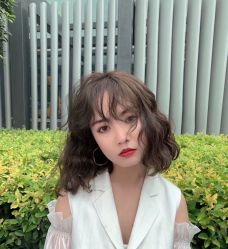 -V8潮牌·接发烫染连锁