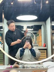 -Z.X HAIR SALON张新美业