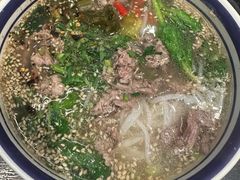 -云阿蛮云南生烫牛肉米线(奉贤路店)