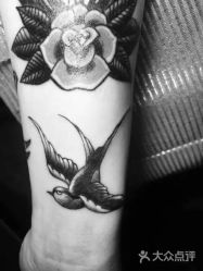 动物 燕子-游刃刺青TATTOO纹身工作室