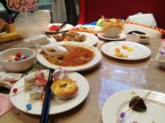 -四海一家自助餐(益田假日广场店)