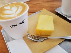 自赏派flat white-雪凇咖啡snowsong(三盛店)
