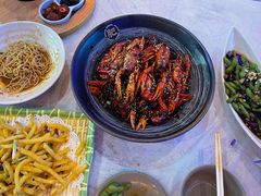 -肥肥虾庄·金牌油焖大虾(首义路店)