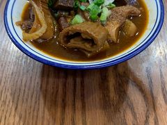 -CowCow其其·牛杂咖啡公司(六运店)