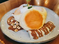 榛果巧克力奶油芝士舒芙蕾松饼-UPPER KITCHEN(延安路店)