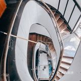隐藏长乐路老建筑里🏠鲜为人知🌀旋转楼梯