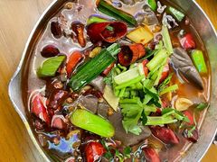 辣炒鸡血-包整·丝娃娃(一览甲秀楼风景店)