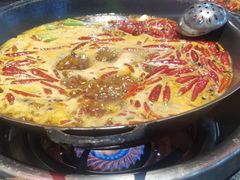 -四小区火锅·巷子里的重庆火锅(花照壁店)