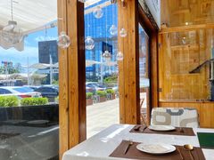 靠窗位-LUCCA卢卡西班牙海鲜饭(远洋广场店)
