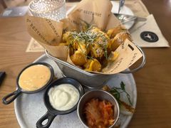 -Mark&Mars Restaurant