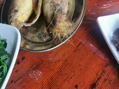 -御霞苑泥烩鸡休闲农庄
