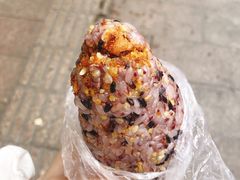 早点的蒸饭包油条-芳婆糕团店(王府大街店)