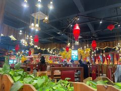 -老滇山寨•云南特色菜•地方菜•民族风情歌舞表演(金碧店)