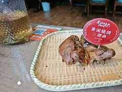 -东口码头·烧鸽子·鱼头泡饼·地方菜(金鹰悦城店)