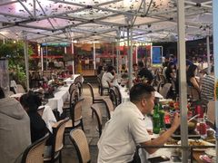 -刘姐啤酒鱼民族演艺餐厅(西街总店)