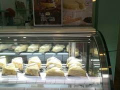 面包甜点陈列柜-薇薇安千层蛋糕(府城店)
