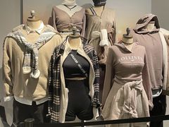 -Hollister(天环广场店)