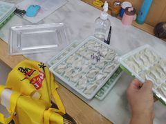 -孖妹上肉饺子馆