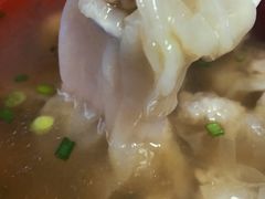 -张阿三馄饨店