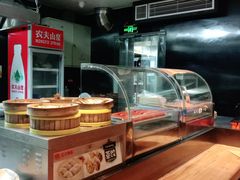 -亮亮面馆(经六路店)